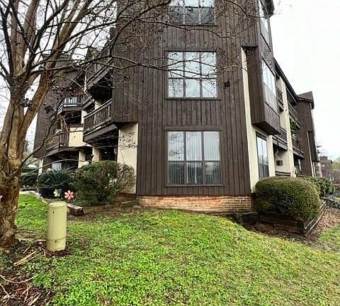 3rd image of 8163 Cedar Glen Dr