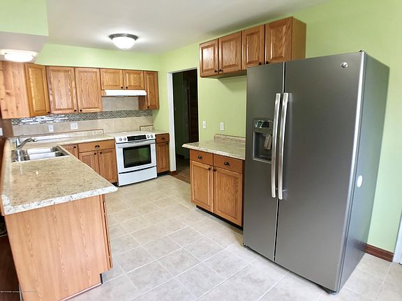 5th image of 3620 Glenbrook Dr
