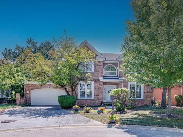 254 Bloomfield Pkwy, Bloomingdale, IL 60108