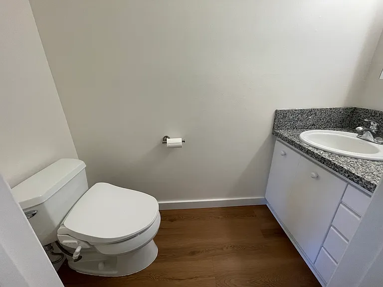 9856 Continental Dr — Photo 14