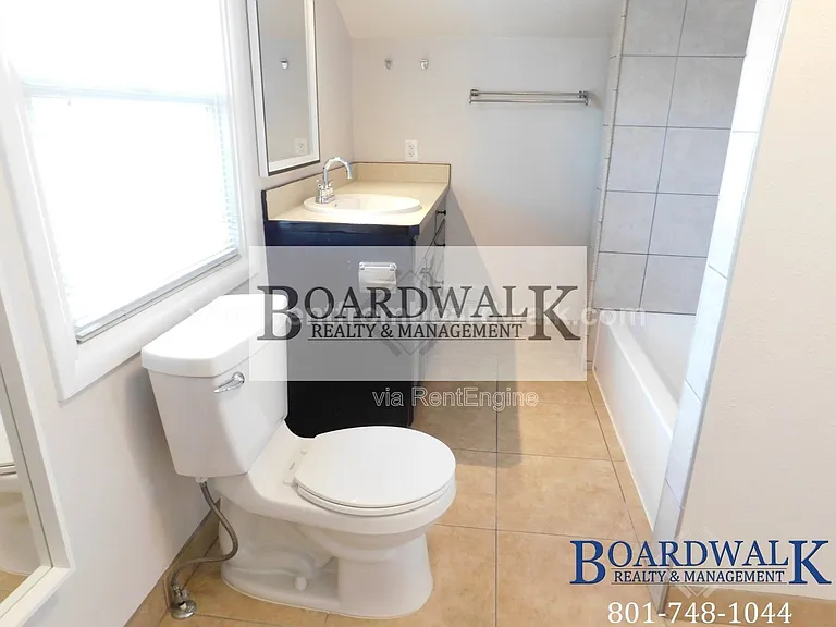 657 E Warnock Ave — Photo 34