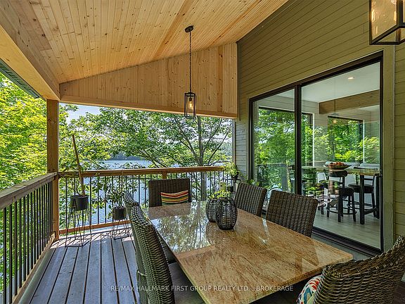 5th image of 1005 Macdonald Ln