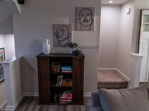 5th image of 208 Bearmont Trl