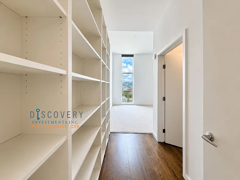 630 Thomas L Berkley Way #816 — Photo 20