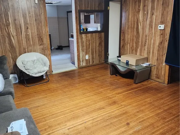 35 Harvest St #1, Rochester, NY 14605