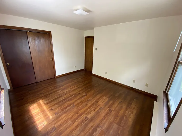 10 Pearl St #3 — Photo 12