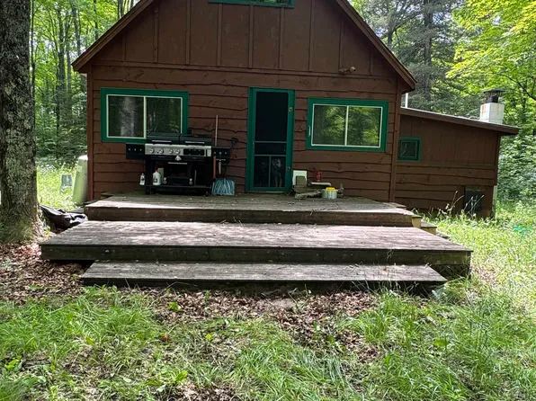 6051 N Ross Grade, Felch, MI 49831