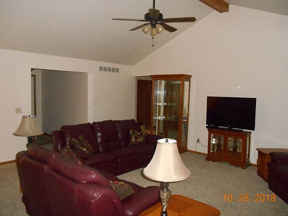 3rd image of 28749 Wales Dr