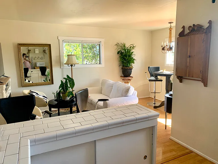 2528 De La Vina St — Photo 23