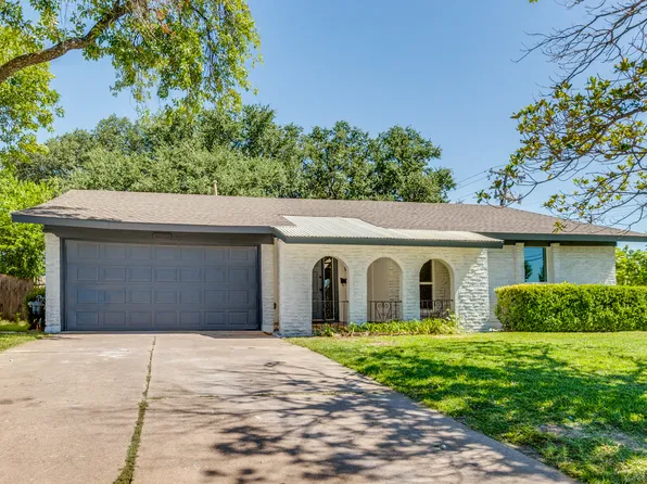2023 Brentwood Ln, Carrollton, TX 75006
