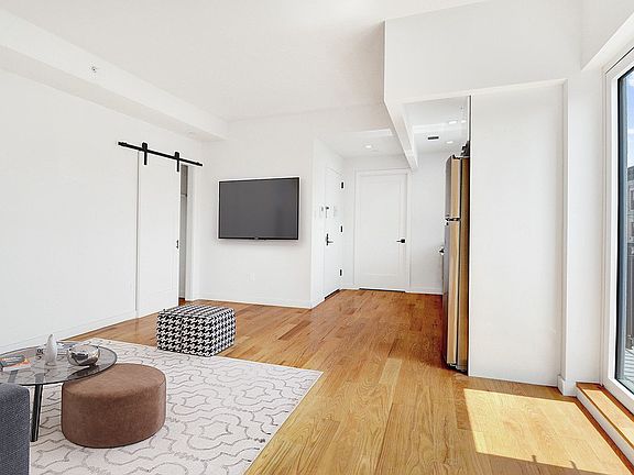 3rd image of 469 Convent Ave #4G