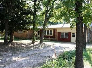 3995 McDonald Rd, Mustang, OK 73020