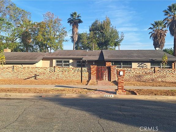 2nd image of 2327 Fairview Ave