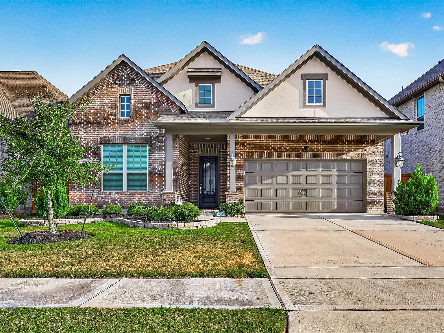 4 bed, 3.0 bath, 2894 sqft, $3,550 — Photo 2