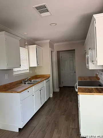 3614 Ridge Dawn St — Photo 3