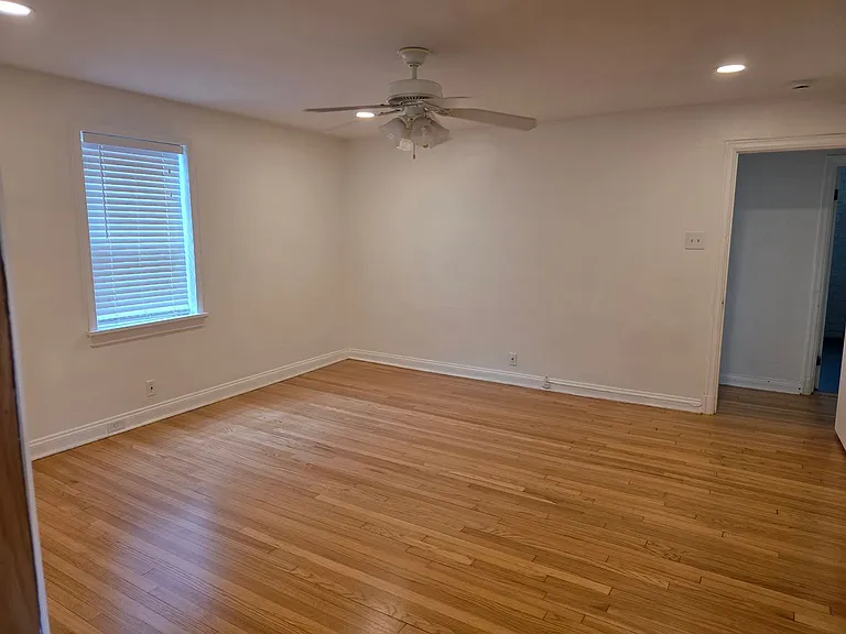 7264 Northmoor Dr — Photo 12
