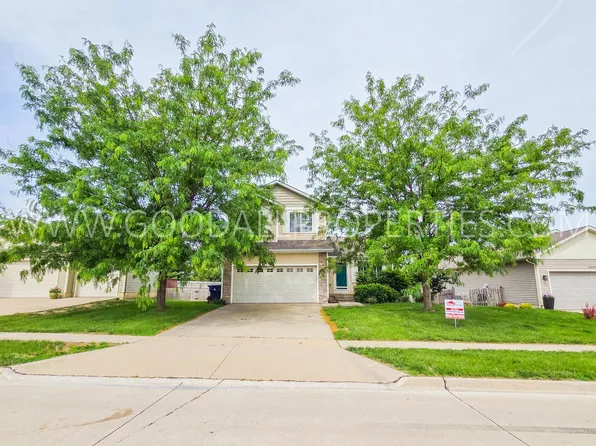 3504 163rd St, Urbandale, IA 50323