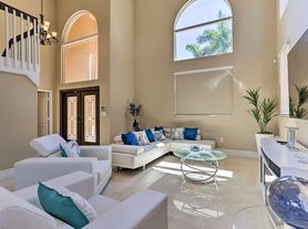 16445 SW 52nd St, Miami, FL