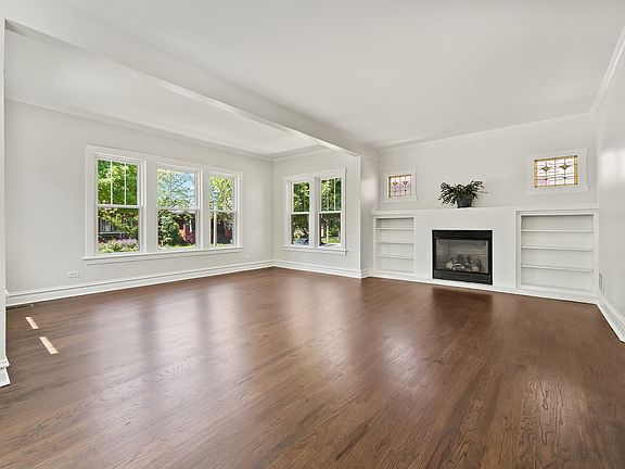 2nd image of 1000 N Taylor Ave