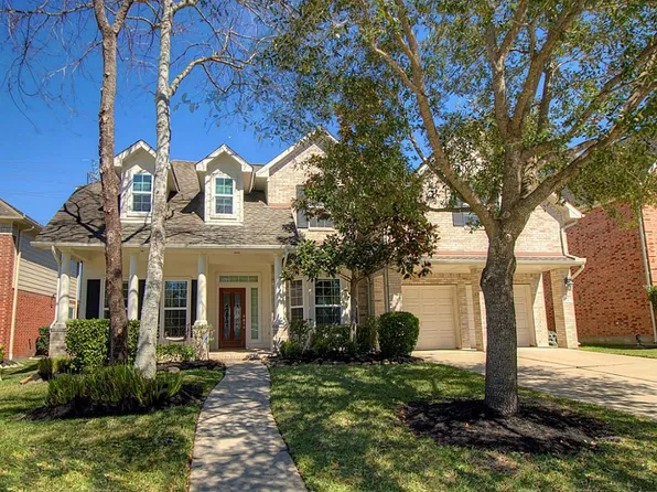 8411 Big Bend Dr, Sugar Land, TX 77479