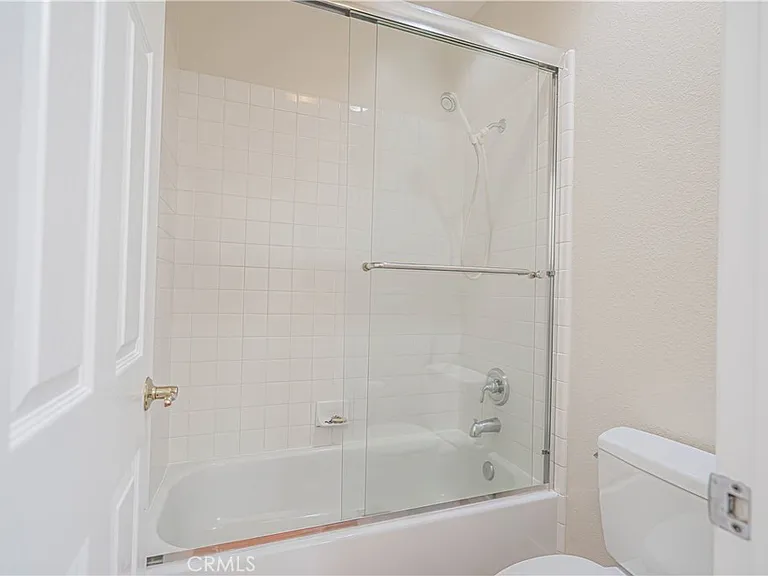 25910 Tennyson Ln — Photo 40