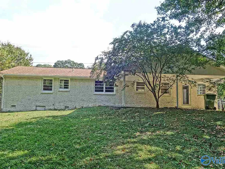 5300 Whitesburg Dr SW — Photo 17
