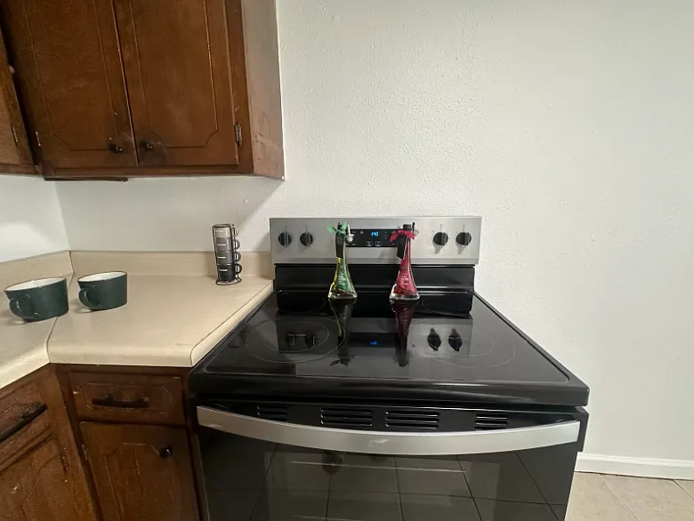 1 bed, $775 — Photo 3
