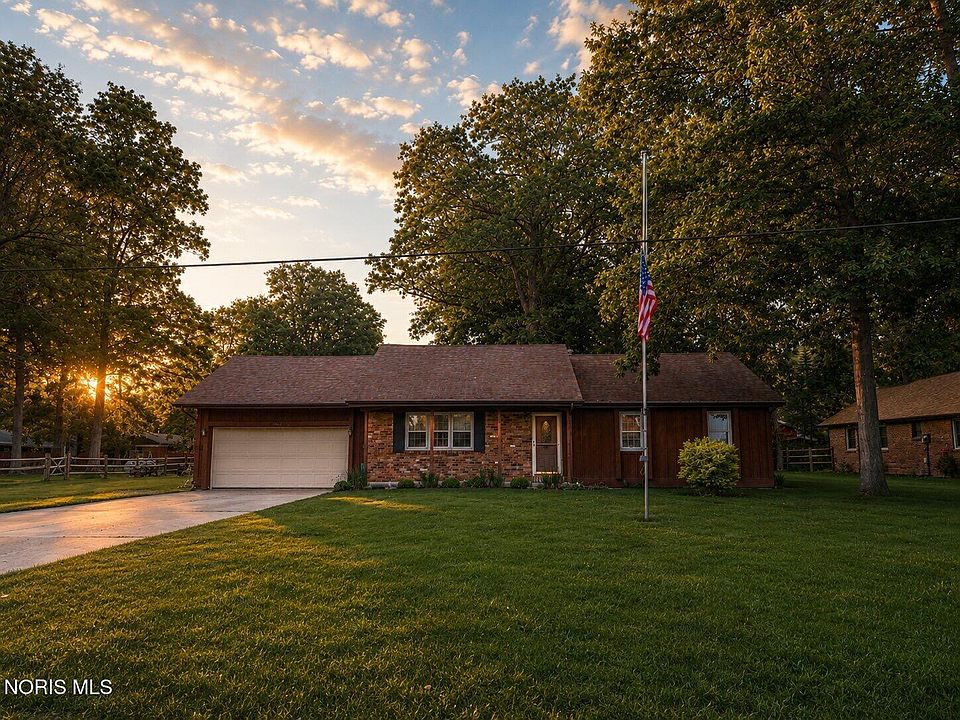 1st image of 26870 W Woodland Ct