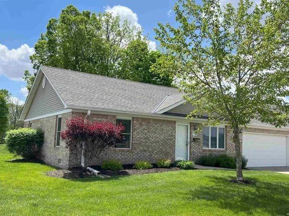 319 Dry Branch Dr, Crawfordsville, IN 47933