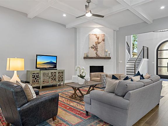 5th image of 3205 Carisbrooke Ct