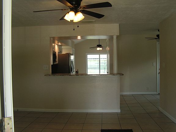 3rd image of 249 15th St