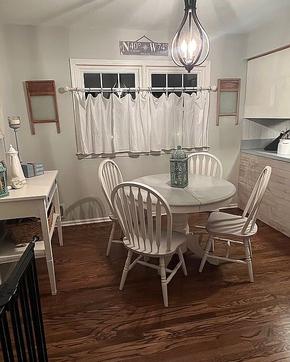 2nd image of 82 Havens Dr