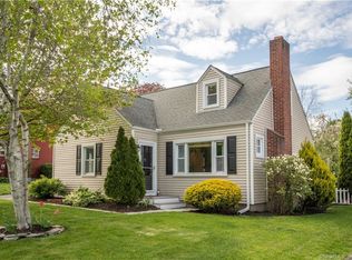 20 Cassilis Rd, West Hartford, CT 06107