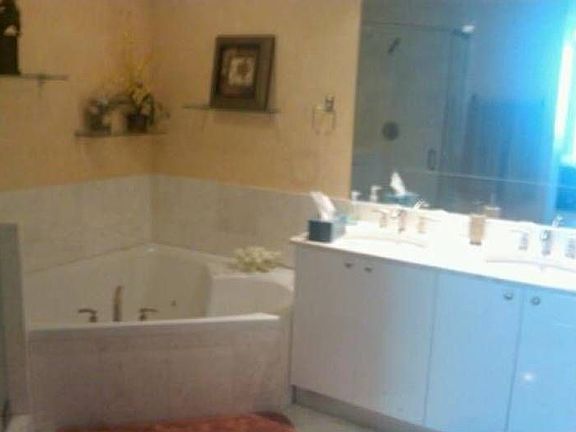MASTER BATH SPA