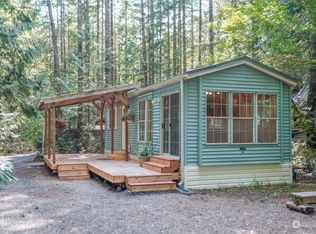 470 N Mount Jupiter Dr, Hoodsport, WA 98548