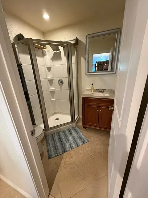 Studio, 700 sqft, $2,800 — Photo 4