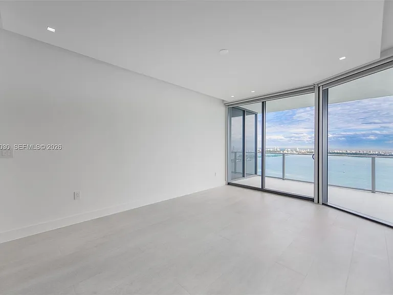 700 NE 24th St #5107 — Photo 19
