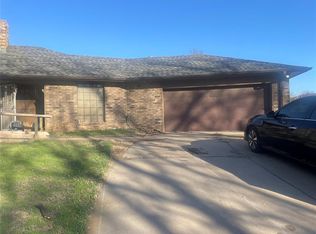 35 Raintree St, Ponca City, OK 74604