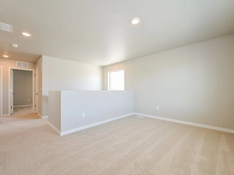2140 Christina St — Photo 9