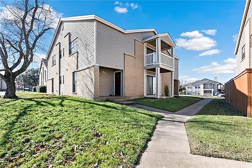 1112 Autumn Cir Photo 1