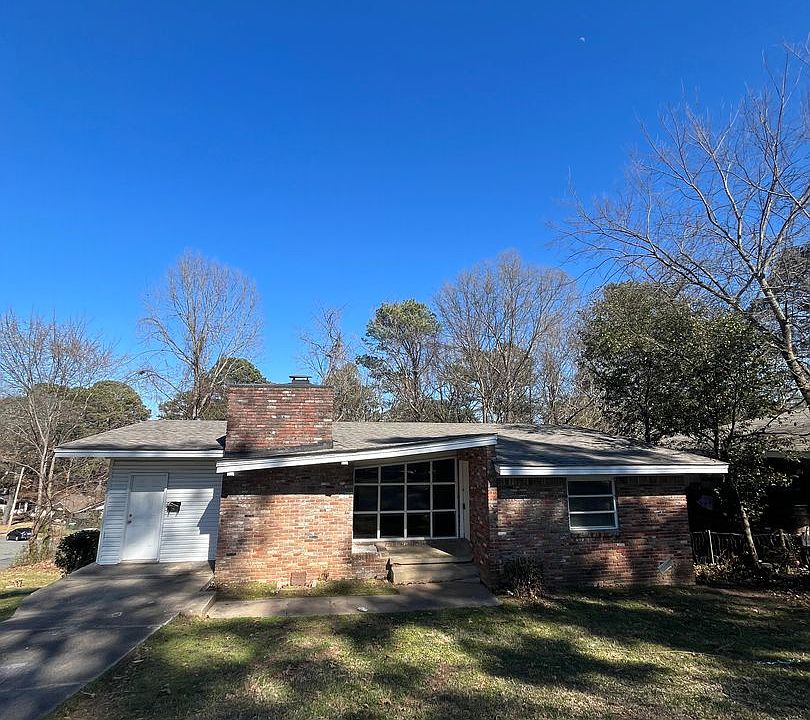 1st image of 18 Rosemont Dr