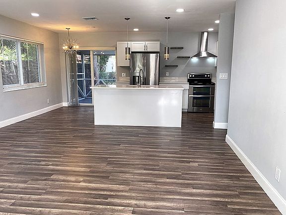 2nd image of 6211 SW 16th St
