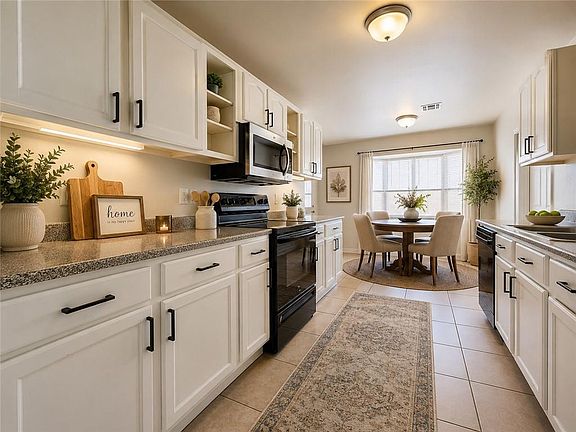 4th image of 3713 Lena Dr
