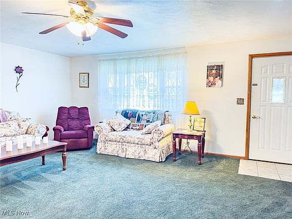 4th image of 347 Bradley Ave
