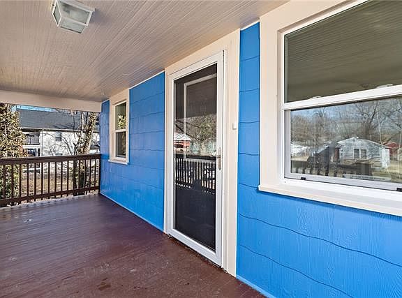 4th image of 6927 Agnes Ave