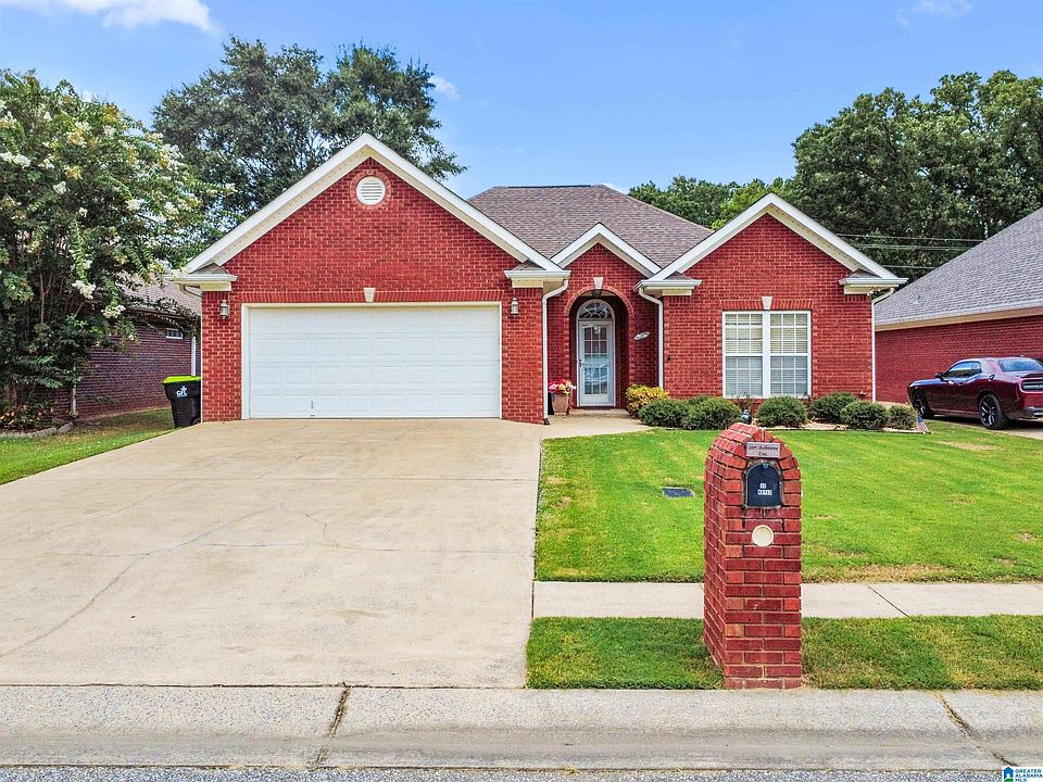 1st image of 30 Ashton Ln