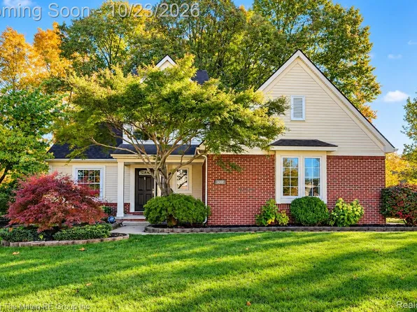 14307 Marina Dr, Van Buren Township, MI 48111