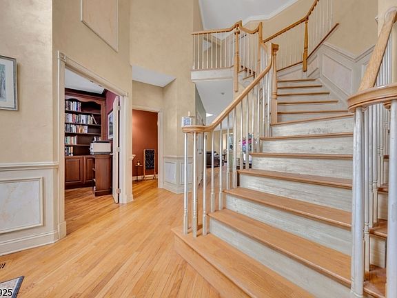 3rd image of 12 Sentinel Dr