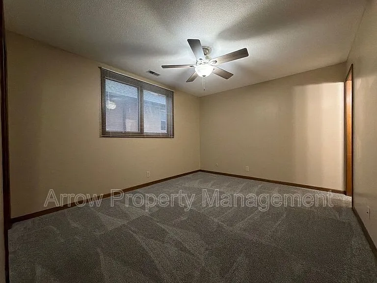 3831 S 46th St #2 — Photo 8