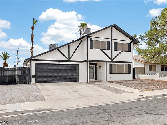3rd image of 809 Peacock Ct